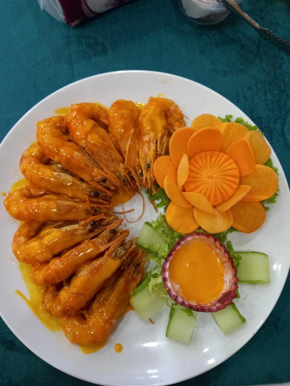 Ngan Ha Hotel Dai Tiet Buitenkant foto