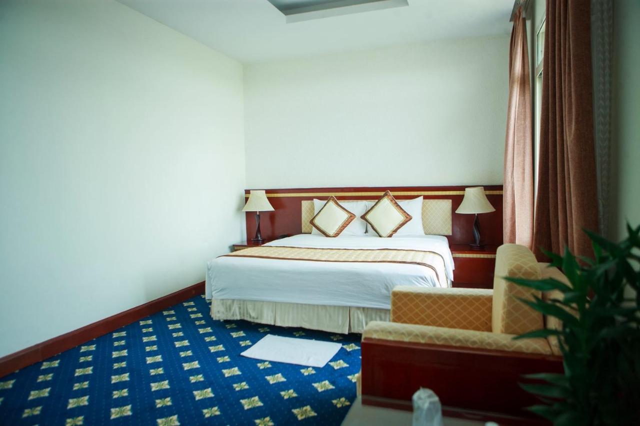 Ngan Ha Hotel Dai Tiet Buitenkant foto